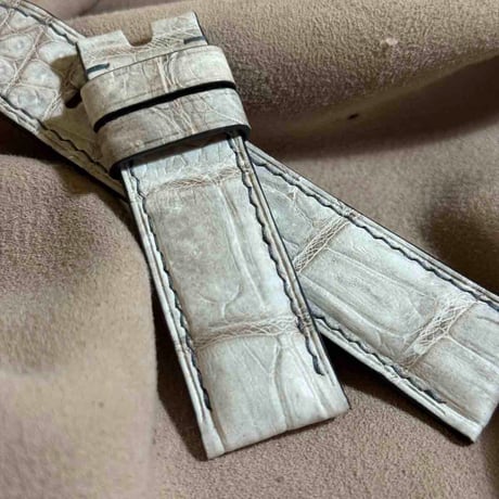 cro-1925  クロコダイル   腕時計 ベルト  ヒマラヤクロコ   (ラグ幅24 mm - バックル幅22 mm)