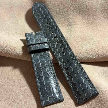 sna-169 シースネイク（ウミヘビ）腕時計ベルト グレー (ラグ幅20mm - バックル幅18 mm)