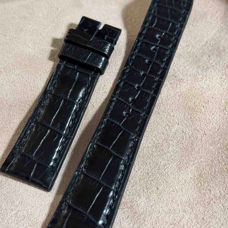 cro-1819  クロコダイル  レザー 腕時計 ベルト ブラック  (ラグ幅21 mm - バックル幅18 mm)