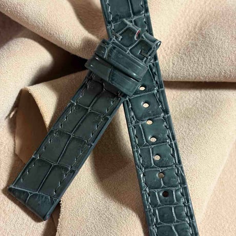 cro-2119  クロコダイル  腕時計ベルト グレー　(ラグ幅18 mm - バックル幅16 mm)