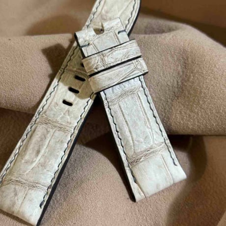 cro-1934  クロコダイル   腕時計 ベルト  ヒマラヤクロコ  (ラグ幅26 mm - バックル幅22 mm)