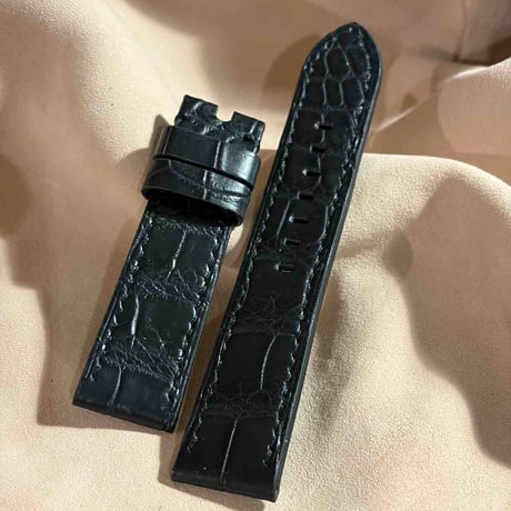 cro-2106  クロコダイル  腕時計ベルト ブラック　(ラグ幅22 mm - バックル幅20 mm)