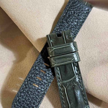 cro-1924  クロコダイル   腕時計 ベルト ショート グロス仕上げ オリーブ   (ラグ幅22 mm - バックル幅20 mm)