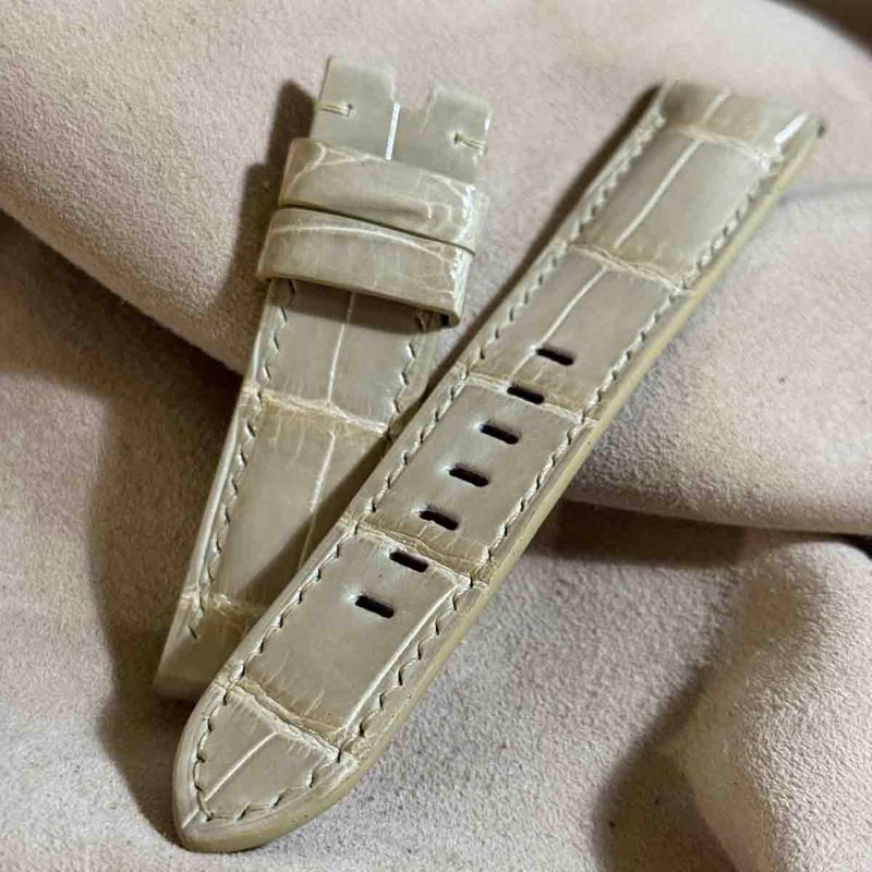 cro-1873 クロコダイル 腕時計ベルト ライトグレー ラグ幅19mm cro-1873 クロコダイル 腕時計ベルト ライトグレー ラグ幅19mm