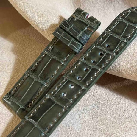 cro-1955  クロコダイル   腕時計 ベルト  オリーブ  (ラグ幅20 mm - バックル幅18 mm)