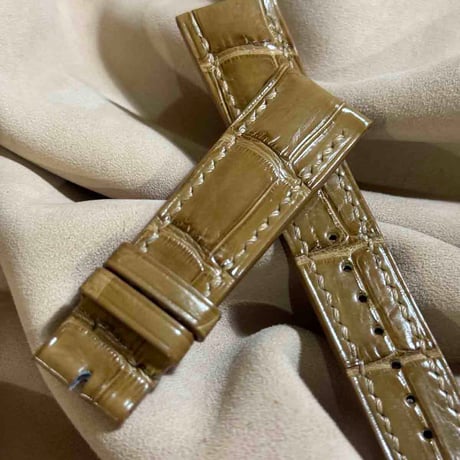 cro-1962  クロコダイル   腕時計 ベルト ライトブラウン   (ラグ幅21 mm - バックル幅18 mm)