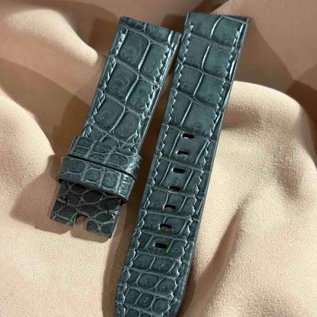 cro-2110  クロコダイル  腕時計ベルト グレー　(ラグ幅22 mm - バックル幅20 mm)