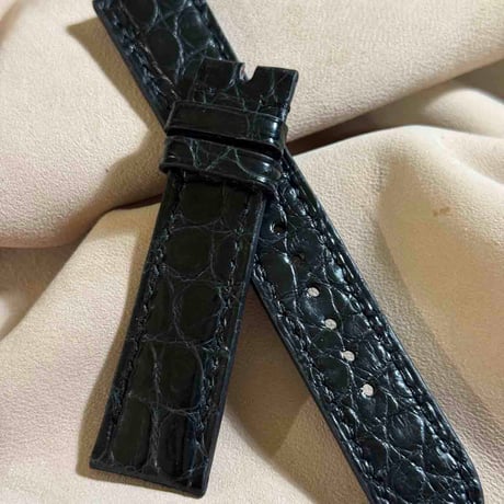 cro-1884  クロコダイル  腕時計 ベルト ブラック  (ラグ幅20 mm - バックル幅18 mm)