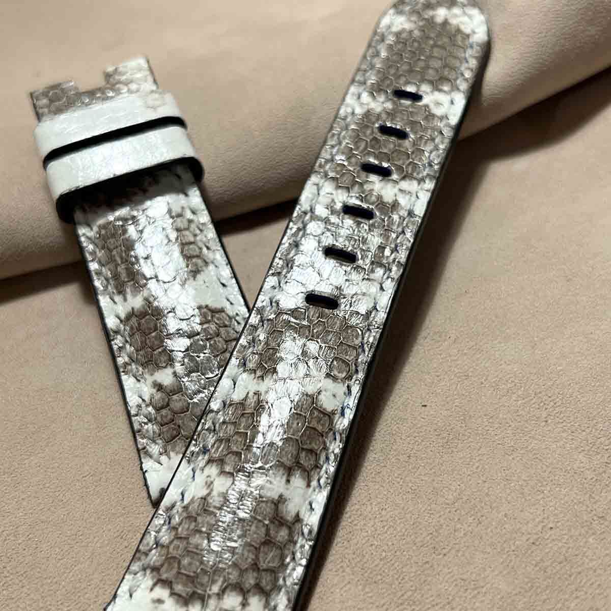 sna-54 シースネイク(ウミヘビ)腕時計ベルト ホワイト (ラグ幅 sna-54 シースネイク(ウミヘビ)腕時計ベルト ホワイト (ラグ幅