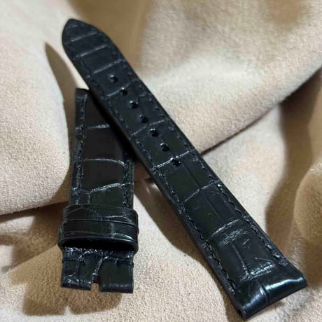 cro-1907  クロコダイル   腕時計 ベルト ブラック  (ラグ幅21 mm - バックル幅18 mm)