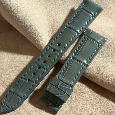 cro-1971  クロコダイル   腕時計 ベルト グレー  (ラグ幅19 mm - バックル幅 16 mm)
