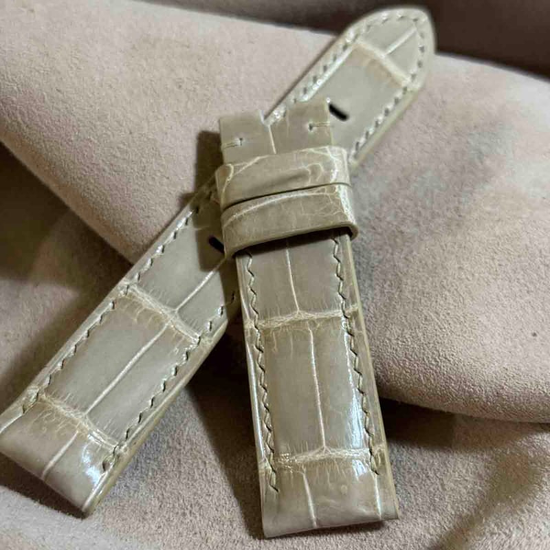 cro-1852 クロコダイルグロス仕上げ 腕時計ベルト グリーン ラグ幅24 cro-1852 クロコダイルグロス仕上げ 腕時計ベルト グリーン ラグ