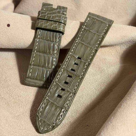 cro-2096  クロコダイル  腕時計ベルト オリーブ　(ラグ幅24 mm - バックル幅22 mm)