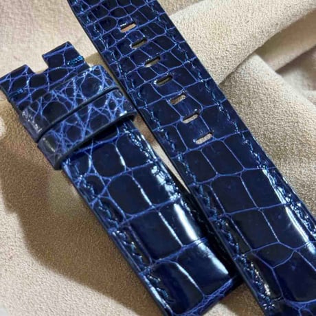 cro-1928  クロコダイル   腕時計 ベルト  グロス仕上げ ブルー  (ラグ幅24 mm - バックル幅22 mm)