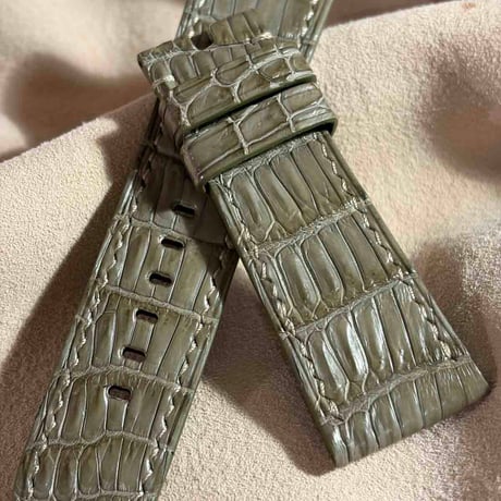 cro-2099  クロコダイル  腕時計ベルト オリーブ　(ラグ幅26 mm - バックル幅22 mm)