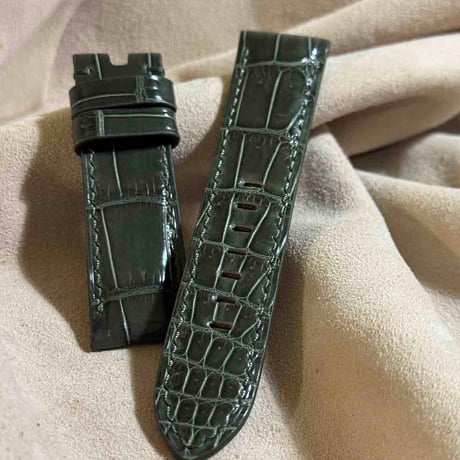cro-1927  クロコダイル   腕時計 ベルト  グロス仕上げ オリーブ  (ラグ幅24 mm - バックル幅22 mm)