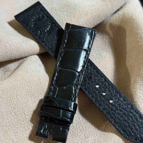 cro-1907  クロコダイル   腕時計 ベルト ブラック  (ラグ幅21 mm - バックル幅18 mm)
