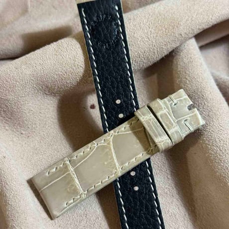cro-1930  クロコダイル   腕時計 ベルト  グロス仕上げベージュ  (ラグ幅20 mm - バックル幅18 mm)