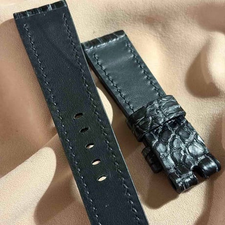exh-66 ブライドルクロコダイル 腕時計ベルト  (ラグ幅22mm - バックル幅20mm)