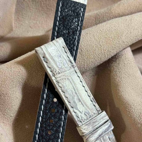 cro-1929  クロコダイル   腕時計 ベルト  ヒマラヤクロコ   (ラグ幅20 mm - バックル幅18 mm)