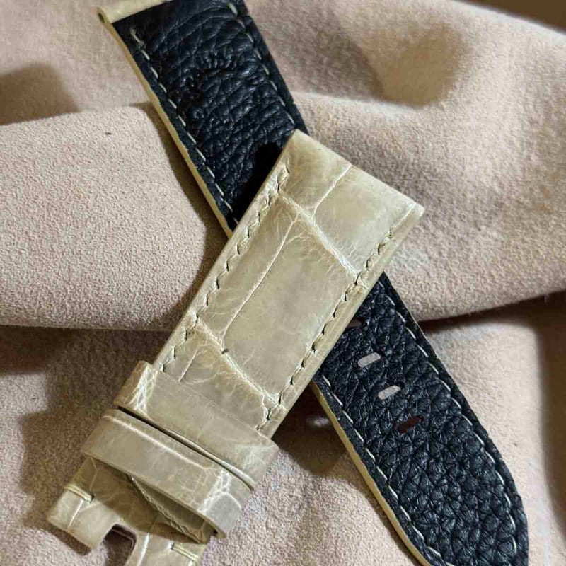 cro-1933 クロコダイル 腕時計ベルト グロス仕上げ ベージュ ラグ幅26 cro-1933 クロコダイル 腕時計 ベルト グロス仕上げ ベージュ