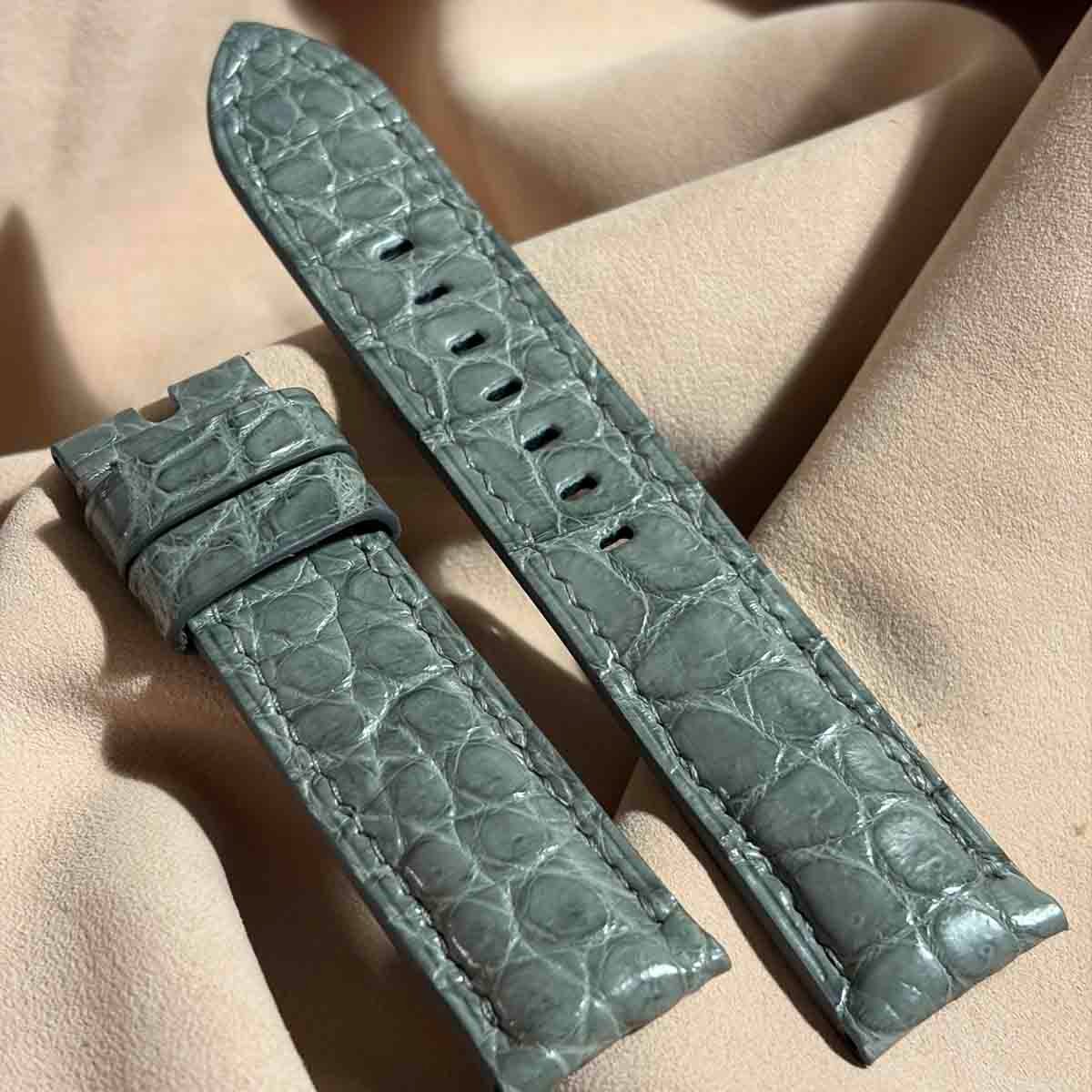 cro-2064 クロコダイル 腕時計ベルト ライトグレー (ラグ幅22 mm