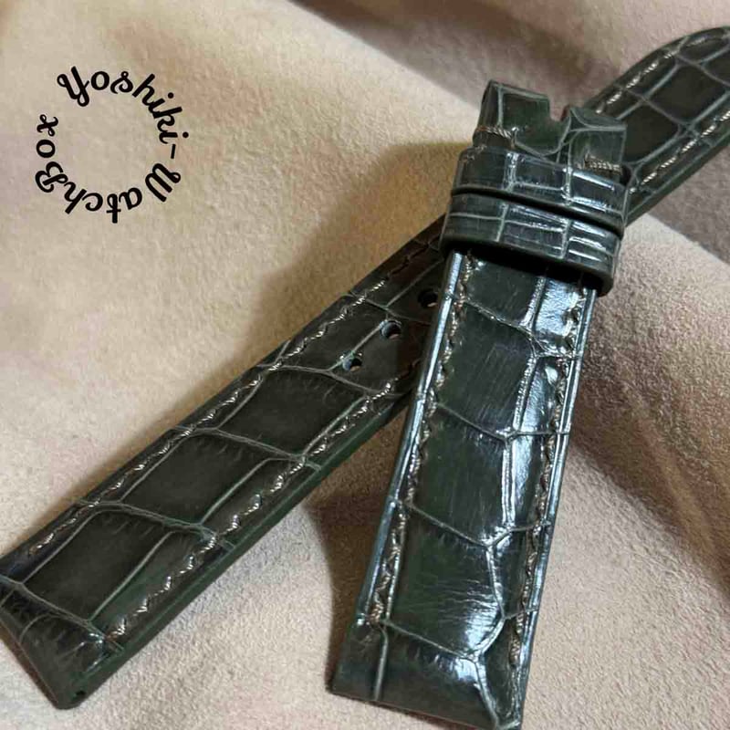 cro-1947 クロコダイル 腕時計ベルト グロス ブルーク ラグ幅21mm cro-1947 クロコダイル 腕時計 ベルト グロス仕上げ ブルー