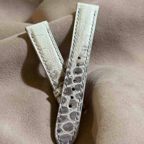 cro-1959  クロコダイル   腕時計 ベルト  ヒマラヤクロコ  (ラグ幅18 mm - バックル幅16 mm)