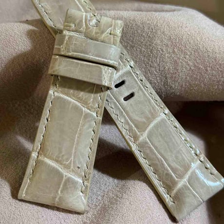cro-1933  クロコダイル   腕時計 ベルト  グロス仕上げ ベージュ  (ラグ幅26 mm - バックル幅22 mm)