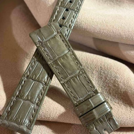 cro-2127  クロコダイル  腕時計ベルト オリーブ (ラグ幅19 mm - バックル幅16 mm)