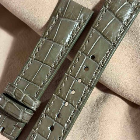 cro-2134  クロコダイル  腕時計ベルト オリーブ (ラグ幅18 mm - バックル幅16 mm)