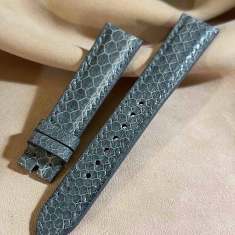 sna-157 シースネイク（ウミヘビ）腕時計ベルト グレー (ラグ幅19mm - バックル幅16 mm)