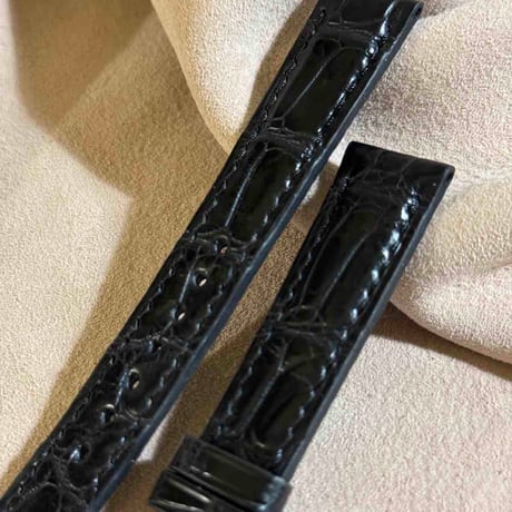 cro-1916  クロコダイル   腕時計 ベルト ブラック  (ラグ幅18 mm - バックル幅16 mm)