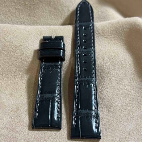 cro-1890  クロコダイル   腕時計 ベルト ダークグレー  (ラグ幅19 mm - バックル幅16 mm)