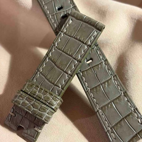 cro-2108  クロコダイル  腕時計ベルト オリーブ　(ラグ幅22 mm - バックル幅20 mm)