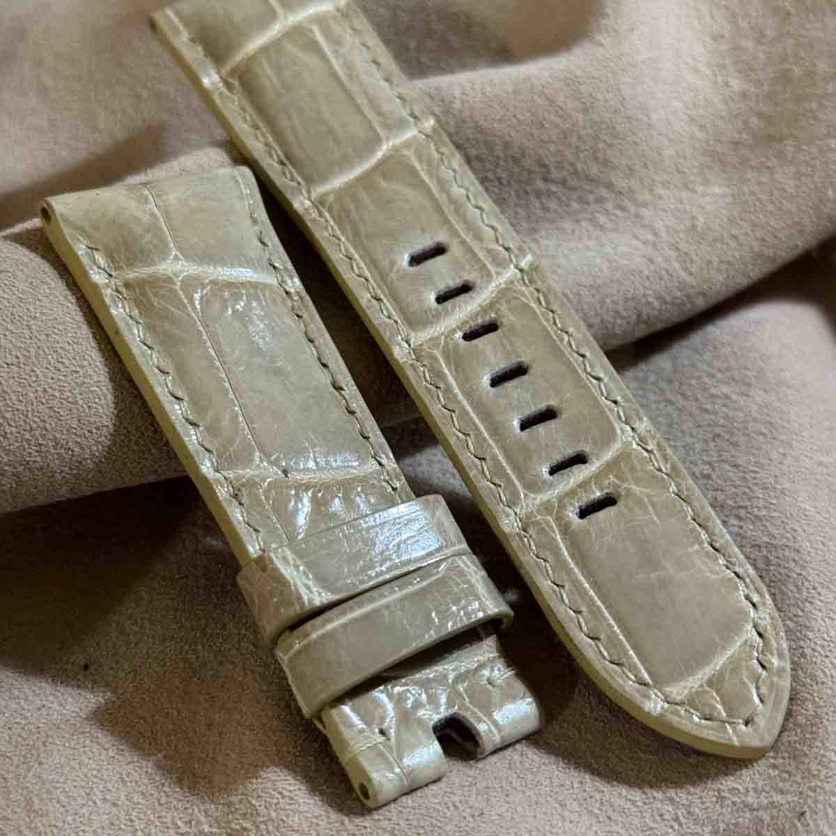 cro-1933 クロコダイル 腕時計 ベルト グロス仕上げ ベージュ (ラグ幅26 