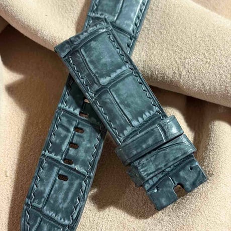 cro-2040 ヌバック クロコダイル  腕時計ベルト グレー (ラグ幅24 mm - バックル幅22 mm)