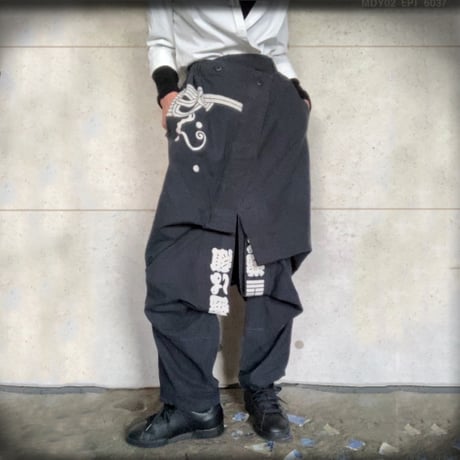個性的パンツ 個性的パンツ | STORES
