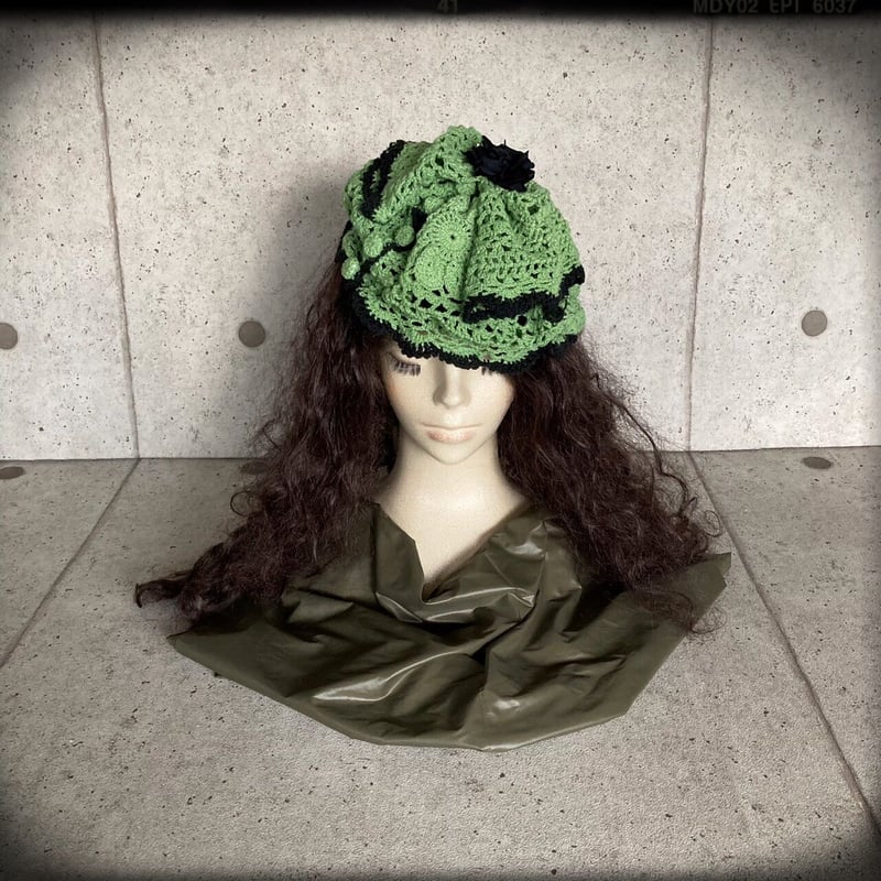 NONA★【被るレース編み】  手編み帽子   グリーン　ニット帽 NONA☆【被るレース編み】 手編み帽子 グリーンニット帽