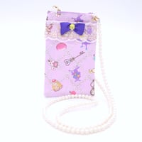 スマホケース　　　　ワンダーランド　　　　パープル