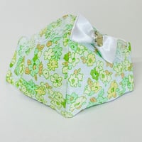 【人気があるので再販します！】さらさらさわやかプリンセスマスク　ライトグリーンの小花　子供用Sサイズ