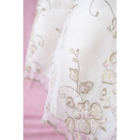 【レンタルドレス】　　　つややかゴールドフラワー<ドレス丈 82cm>