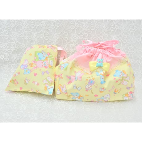 お弁当袋とコップ袋　うさちゃんくまちゃん