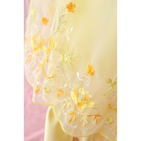 【レンタルドレス】　　　クリームイエローのお花畑<ドレス丈 72cm>