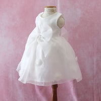 【レンタルドレス】　　　おおきなリボンのホワイト<ドレス丈 55cm>