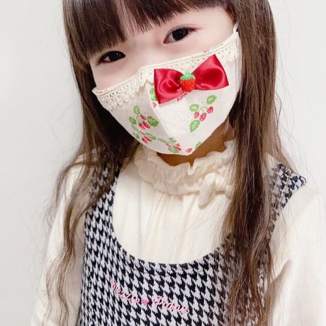 さらさらさわやかプリンセスマスク　赤いドット　子供用Sサイズ