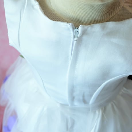 【レンタルドレス】　　　白チュールにお花がイン　<ドレス丈 60cm>