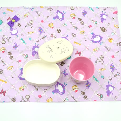 【販売商品】プリンセスランチョンマット　ワンダーランド