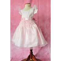 【レンタルドレス】　　　ギャザーがかわいいピンク<ドレス丈 60cm>