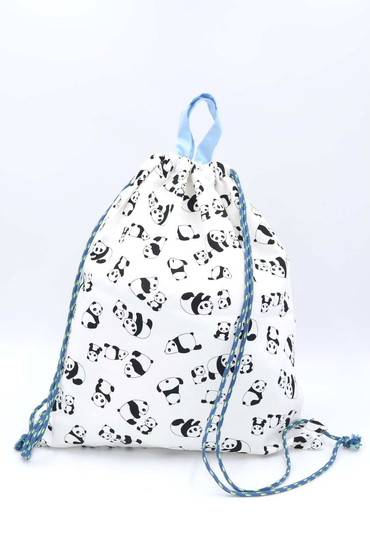 Hearts2Hearts グッズ　ナップザック　トレカ　リュック　バンダナ fit=scale-down,w=1200